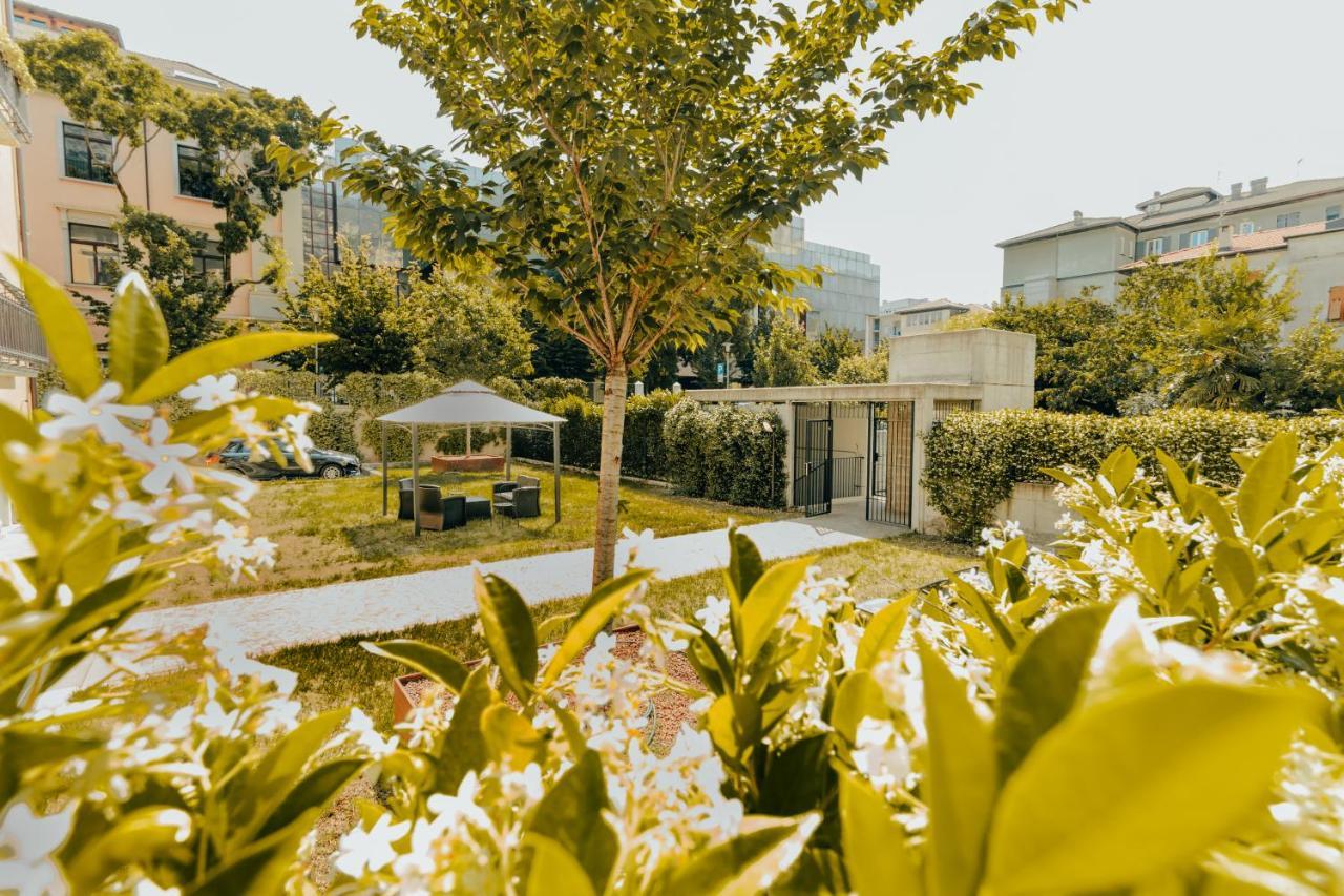 טרנטו Alpencity Suites מראה חיצוני תמונה